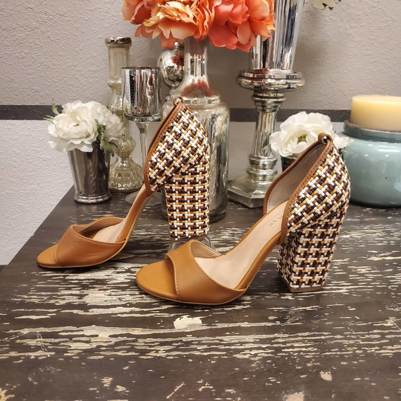 Raphaella Booz Woven Pumps Sz 8 - Picture 2 of 6